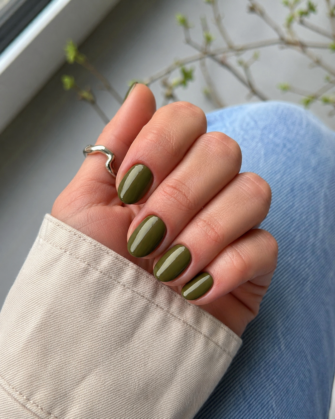 Olive Green Nails Still Rule Early Spring image 3
