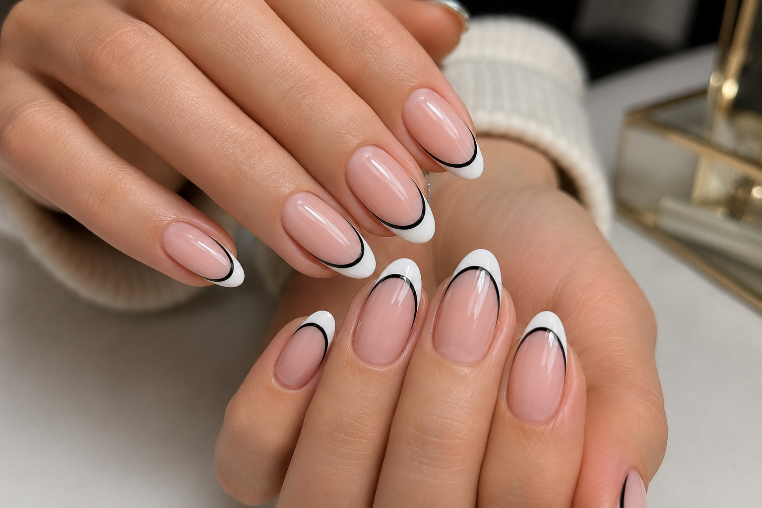 Outline French Manicure: Because Sometimes Your French Tips Need Their Own Little Black Dress